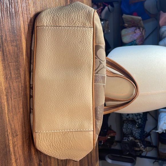 Coach Ergo Patchwork Hobo - Picture 6 of 15